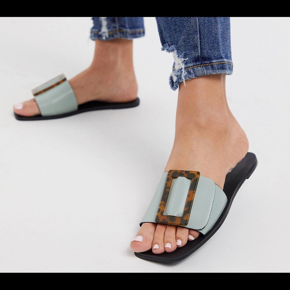 PrettyLittleThing sandals